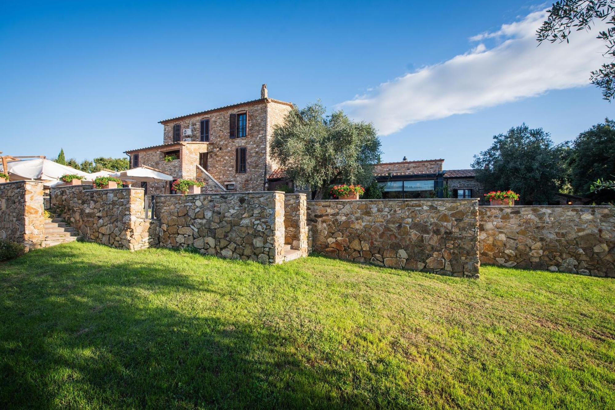 Fattoria Pianetti Guest House Manciano Luaran gambar
